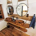 Lanov By Interhome *