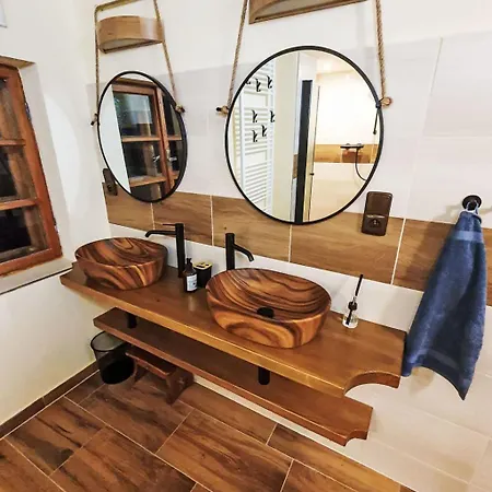 Lanov By Interhome *